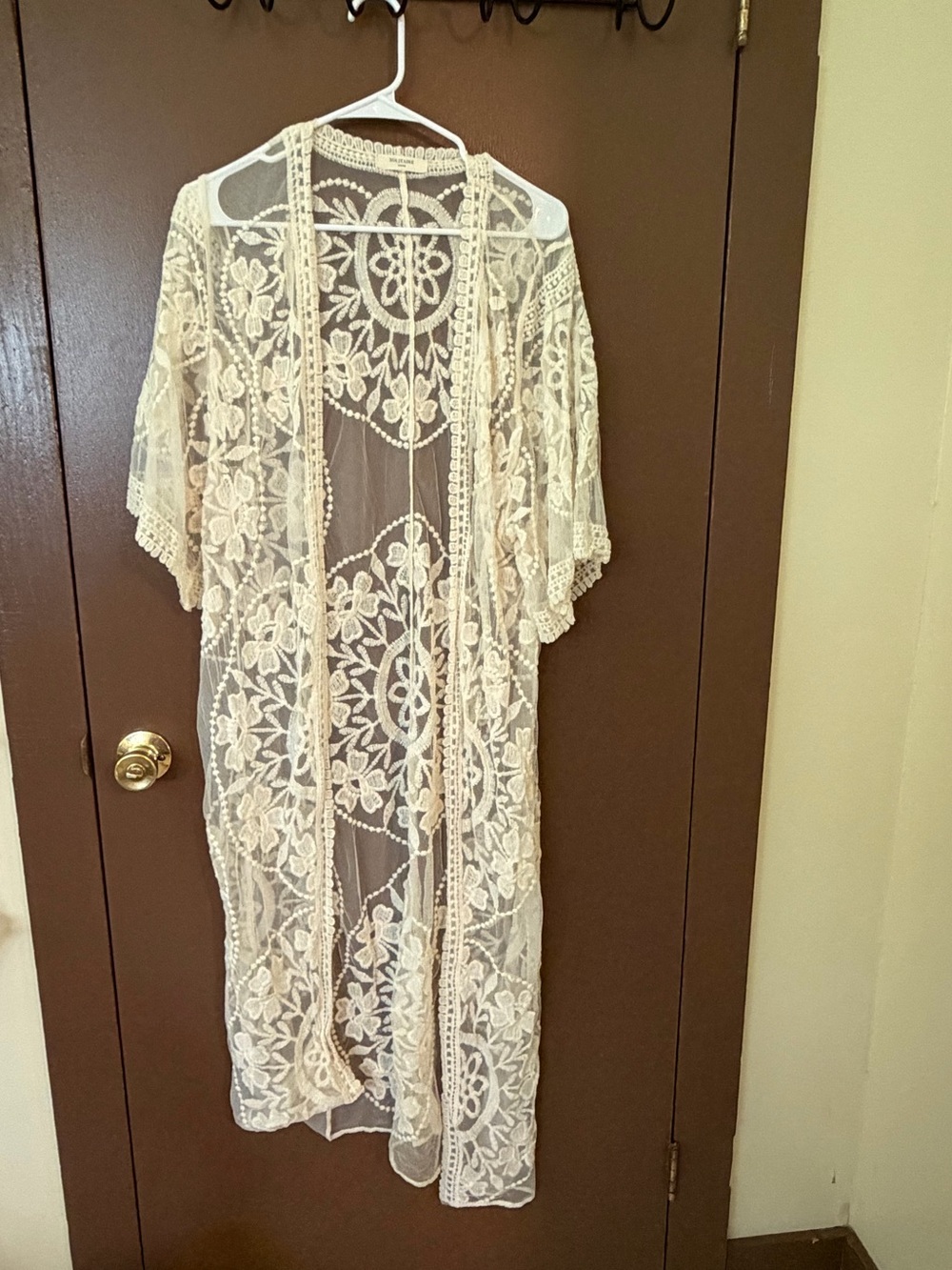 Solitaire Cream Embroidered Lace Swim Cover-Up NWOT